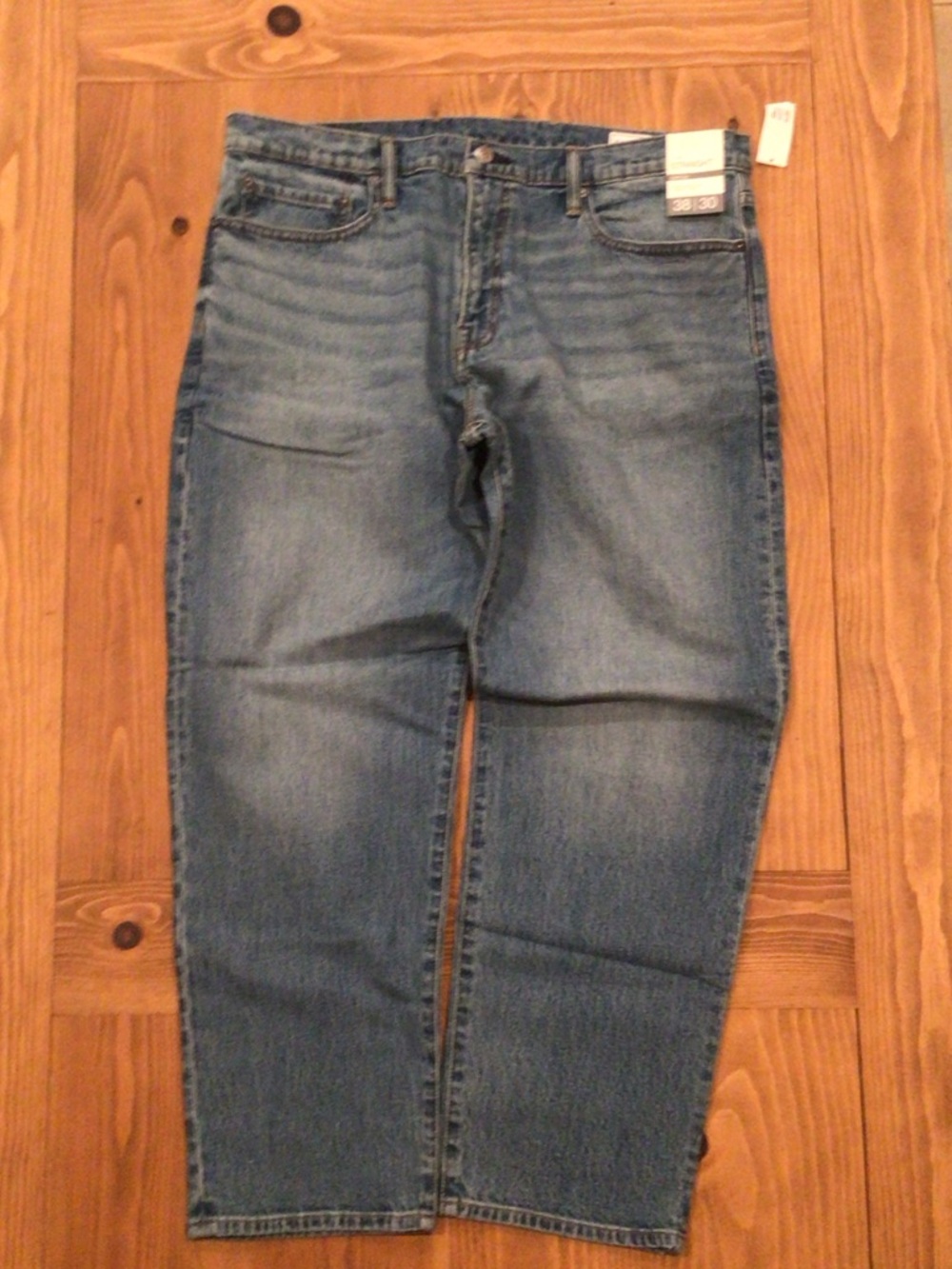 GAP Men's Straight Leg Jeans - Medium Blue Wash. 38 X 30